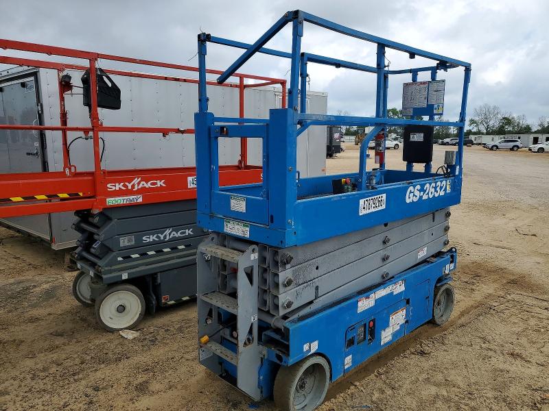 47879266 :رقم المزاد ، 164912 vin ، 2019 Genie Gs2632 مزاد بيع