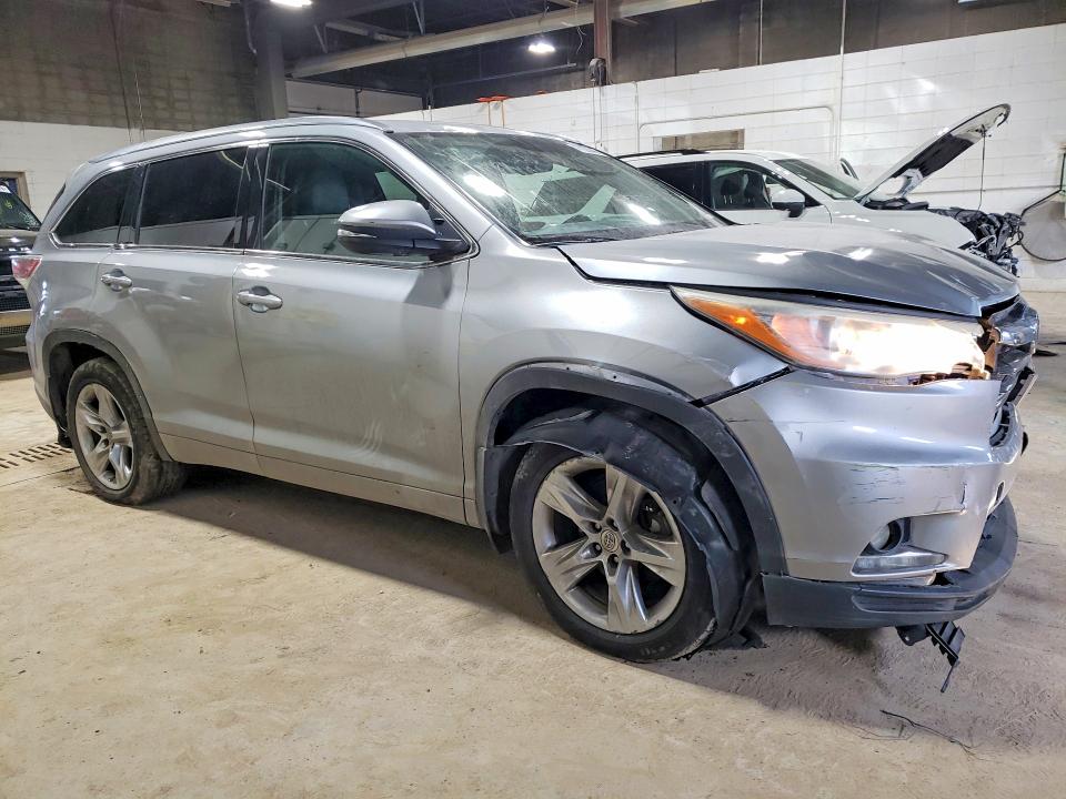 Продажа на аукционе авто 2015 Toyota Highlander, vin: 5TDDKRFH0FS132131, номер лота: 47227046
