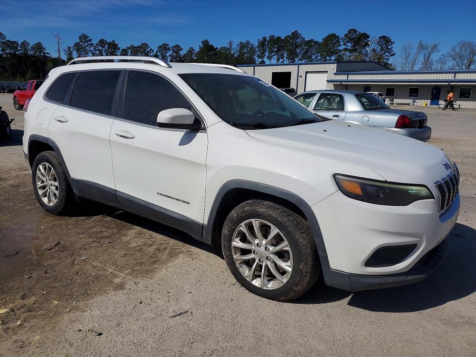 45865496 :رقم المزاد ، 1C4PJLCB1KD416841 vin ، 2019 Jeep Cherokee مزاد بيع