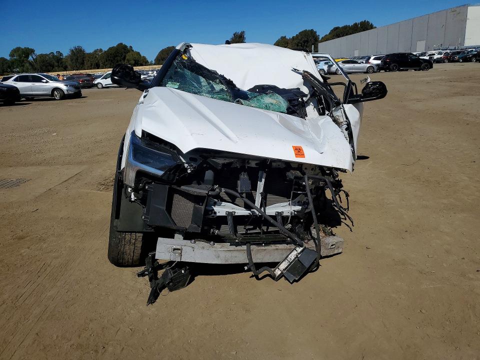 Продажа на аукционе авто 2025 Toyota Tundra, vin: 5TFLA5EC8SX041044, номер лота: 41926706