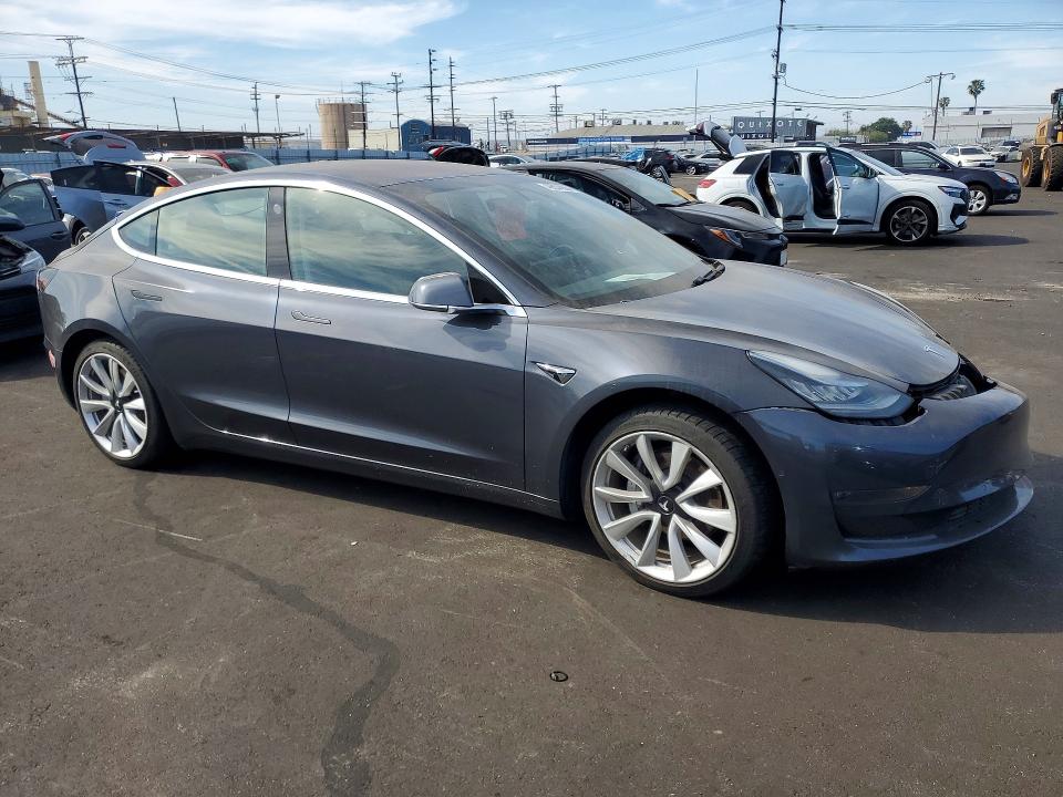 2018 Tesla Model 3 მანქანა იყიდება აუქციონზე, vin: 5YJ3E1EA7JF003339, აუქციონის ნომერი: 45934996