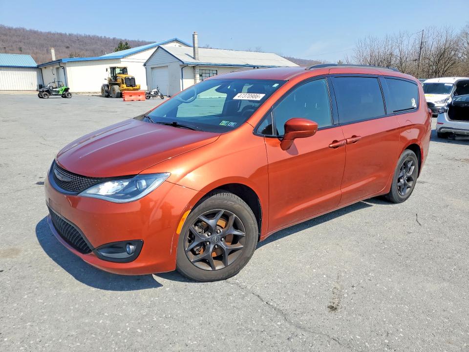47370986 :رقم المزاد ، 2C4RC1EG7JR309563 vin ، 2018 Chrysler Pacifica مزاد بيع