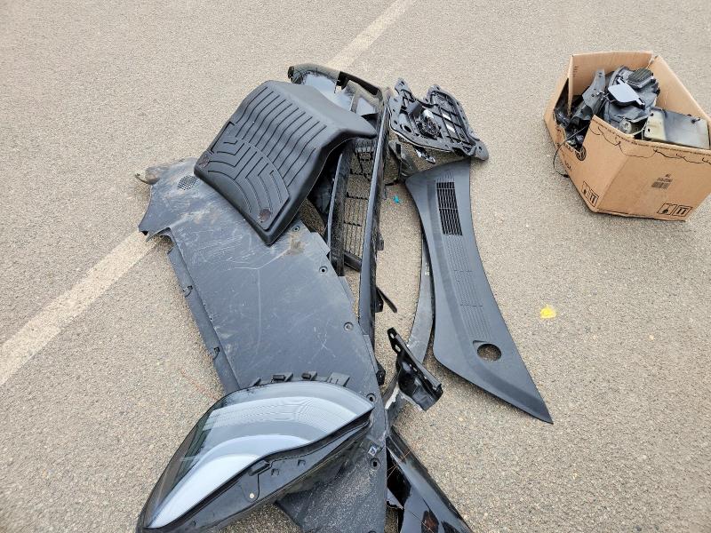 Продажа на аукционе авто 2023 Tesla Model 3, vin: 5YJ3E1EA1PF647072, номер лота: 41792856