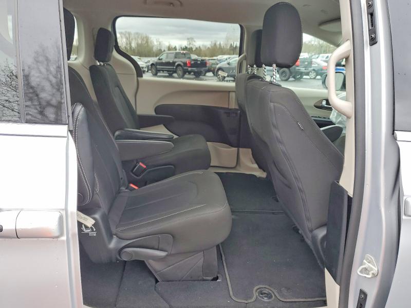 46166546 :رقم المزاد ، 2C4RC1CG4PR596047 vin ، 2023 Chrysler Voyager مزاد بيع
