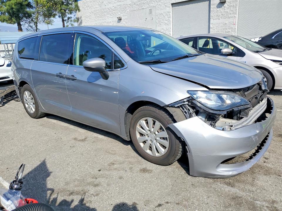 2019 Chrysler Pacifica მანქანა იყიდება აუქციონზე, vin: 2C4RC1AG9KR643911, აუქციონის ნომერი: 79939175