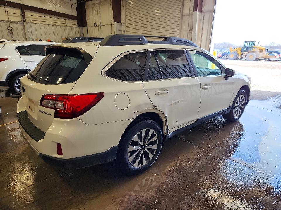 46275996 :رقم المزاد ، 4S4BSBNC8F3342459 vin ، 2015 Subaru Outback مزاد بيع