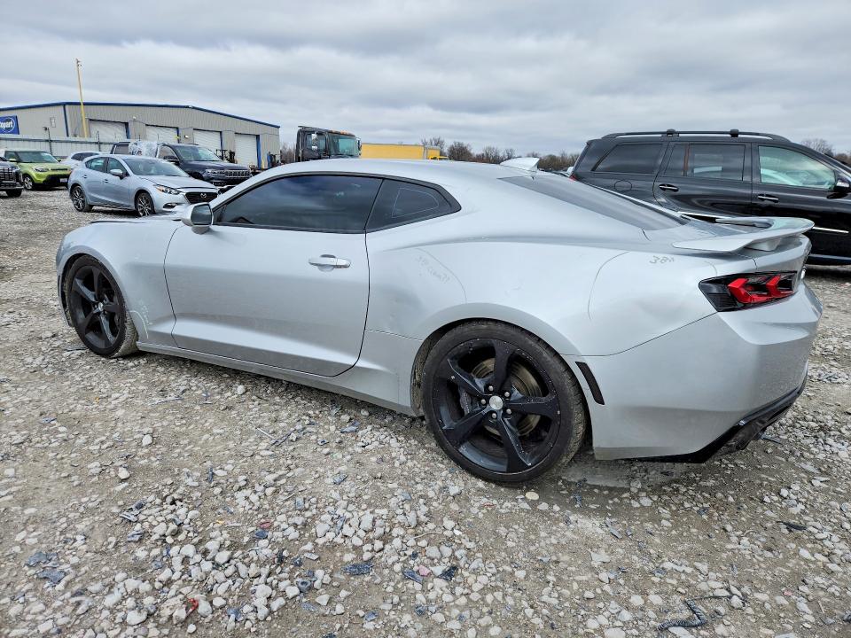 42017376 :رقم المزاد ، 1G1FE1R77J0186339 vin ، 2018 Chevrolet Camaro مزاد بيع