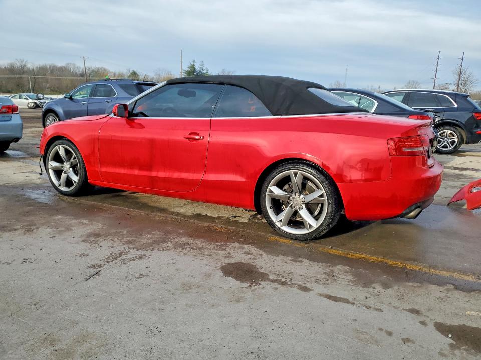 46535676 :رقم المزاد ، WAULFAFH0BN013039 vin ، 2011 Audi A5 مزاد بيع