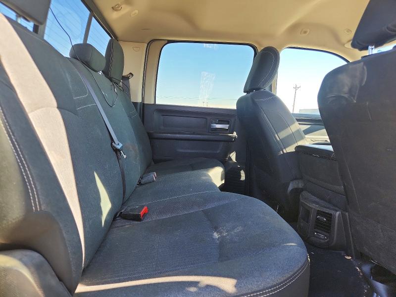 46226386 :رقم المزاد ، 3C6UR5HJ4KG628439 vin ، 2019 Ram 2500 مزاد بيع