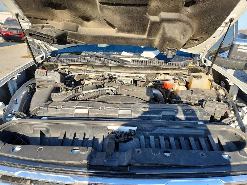 47613696 :رقم المزاد ، 1GC1YPEY6MF302707 vin ، 2021 Chevrolet Silverado مزاد بيع
