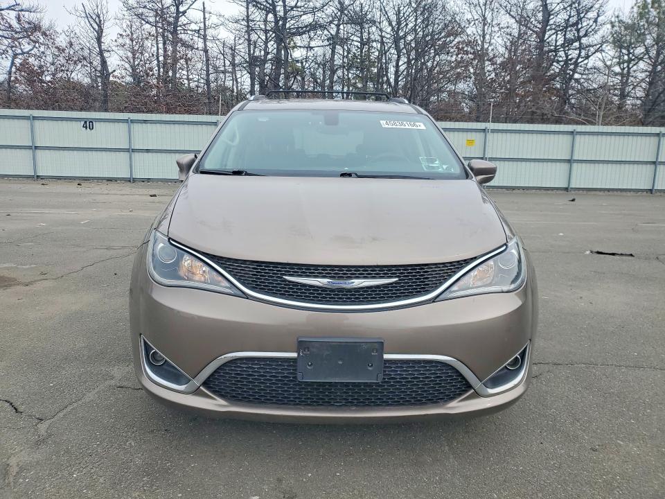 Продажа на аукционе авто 2017 Chrysler Pacifica, vin: 2C4RC1EG8HR721792, номер лота: 45836166
