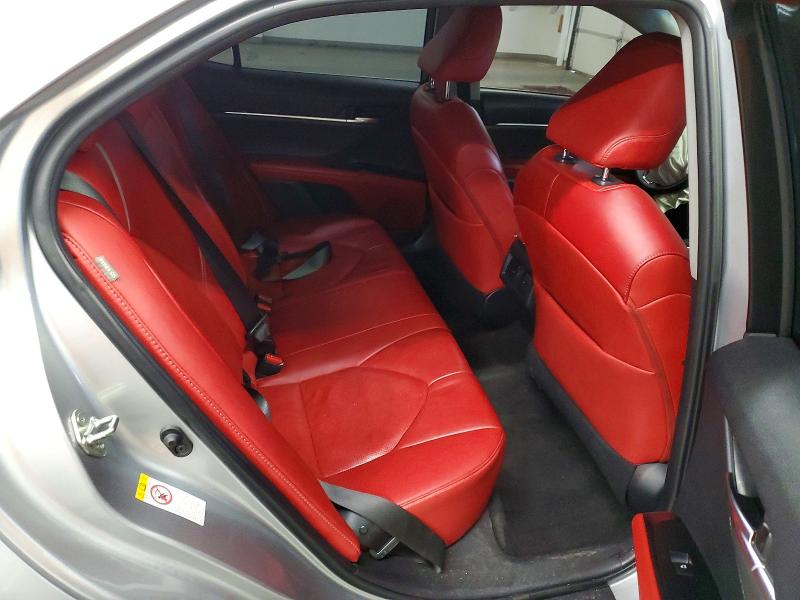Продажа на аукционе авто 2018 Toyota Camry, vin: 4T1B61HK8JU136840, номер лота: 48157176
