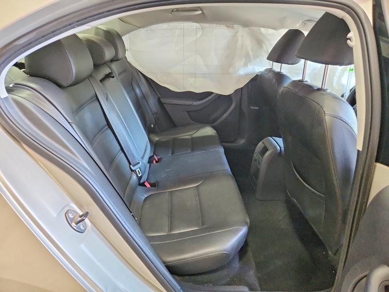 47757806 :رقم المزاد ، 3VWD17AJ0EM295472 vin ، 2014 Volkswagen Jetta مزاد بيع