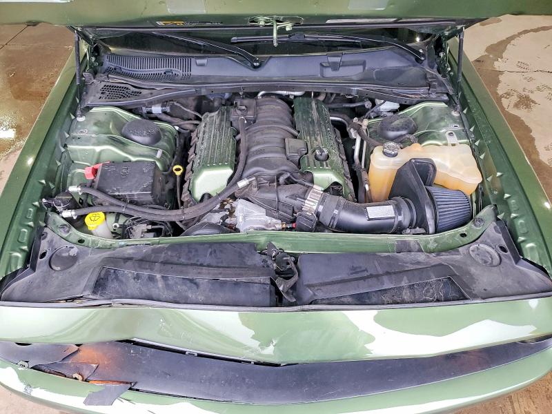 45451376 :رقم المزاد ، 2C3CDZFJ2JH334604 vin ، 2018 Dodge Challenger مزاد بيع