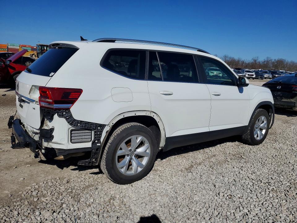 41827696 :رقم المزاد ، 1V2CR2CA8JC571320 vin ، 2018 Volkswagen Atlas مزاد بيع