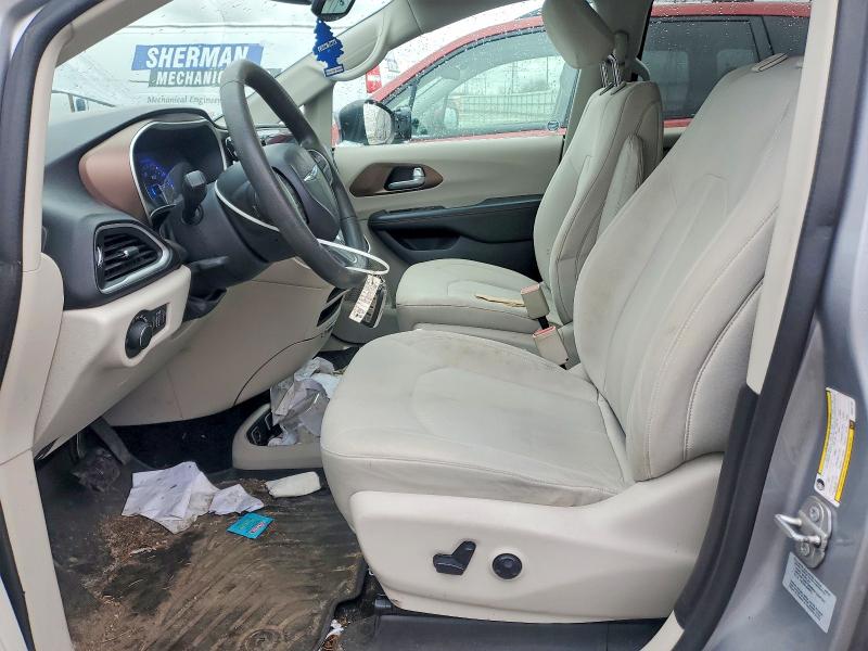 41815026 :رقم المزاد ، 2C4RC1DG9HR507735 vin ، 2017 Chrysler Pacifica مزاد بيع