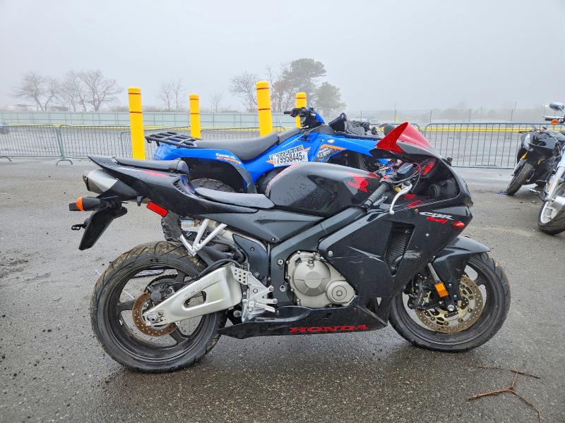 41888586 :رقم المزاد ، JH2PC37016M309868 vin ، 2006 Honda 600k مزاد بيع