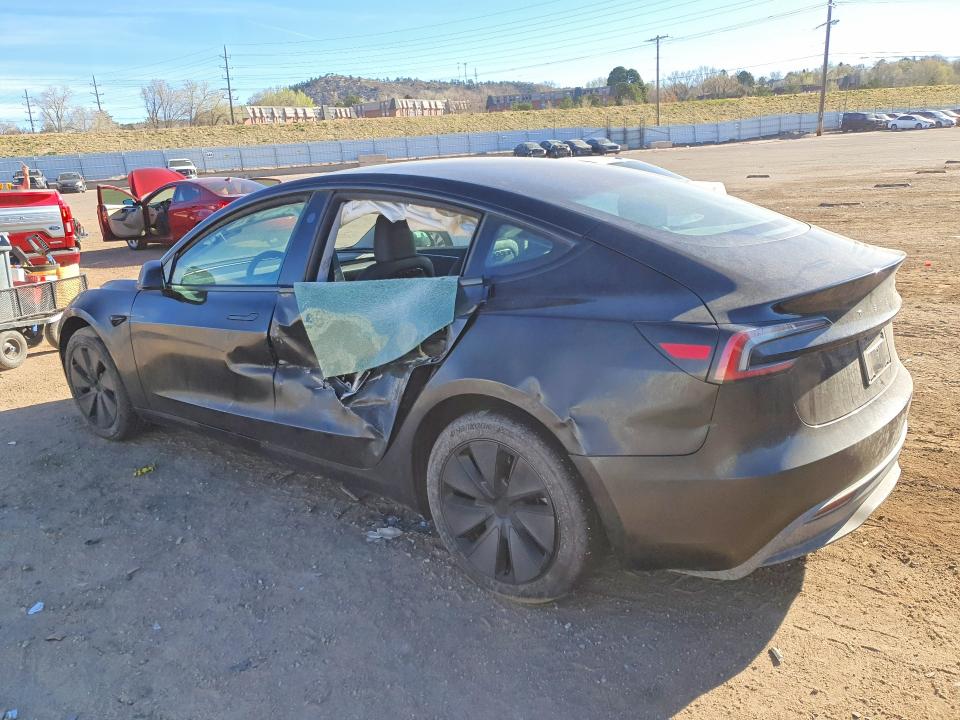 46725486 :رقم المزاد ، 5YJ3E1EA9SF983366 vin ، 2025 Tesla Model 3 مزاد بيع