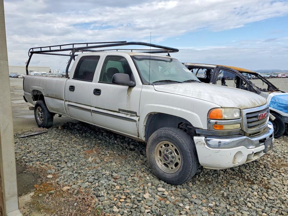 48013316 :رقم المزاد ، 1GTHC23U96F246135 vin ، 2006 Gmc Sierra مزاد بيع