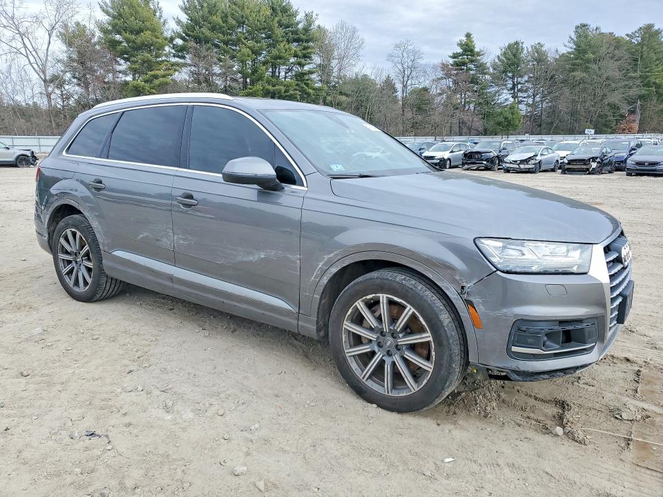 47985466 :رقم المزاد ، WA1LABF71JD007988 vin ، 2018 Audi Q7 مزاد بيع