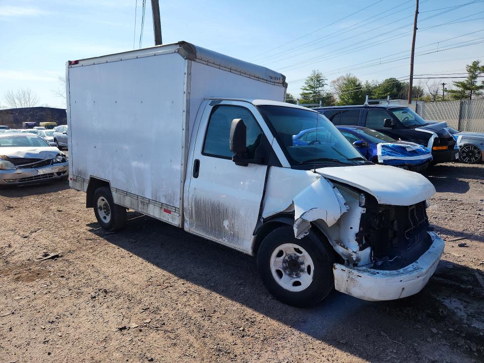 46942906 :رقم المزاد ، 1GDY72BA6C1903554 vin ، 2012 Gmc Savana مزاد بيع