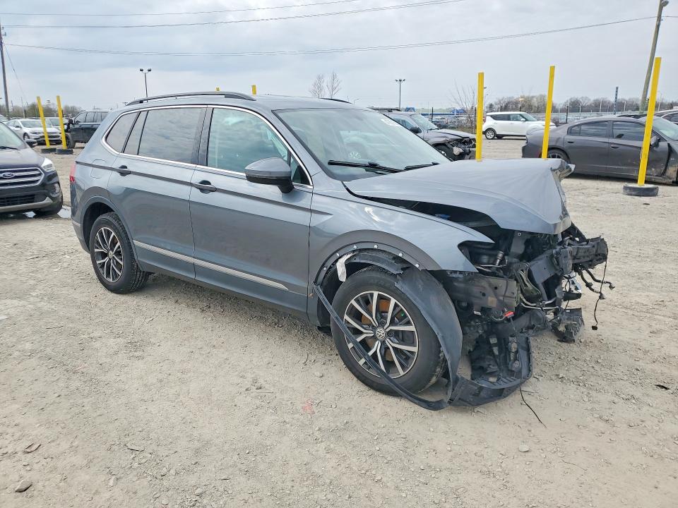 47861656 :رقم المزاد ، 3VV2B7AX5JM199926 vin ، 2018 Volkswagen Tiguan مزاد بيع