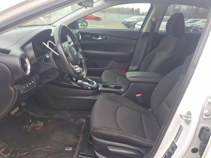 45761276 :رقم المزاد ، 3KPF54AD4ME348398 vin ، 2021 Kia Forte مزاد بيع
