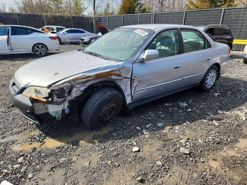 41602986 :رقم المزاد ، 1HGCG65571A083195 vin ، 2001 Hond Accord مزاد بيع