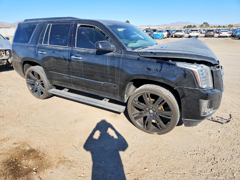 73750615 :رقم المزاد ، 1GYS4CKJ9FR218814 vin ، 2015 Cadillac Escalade P مزاد بيع