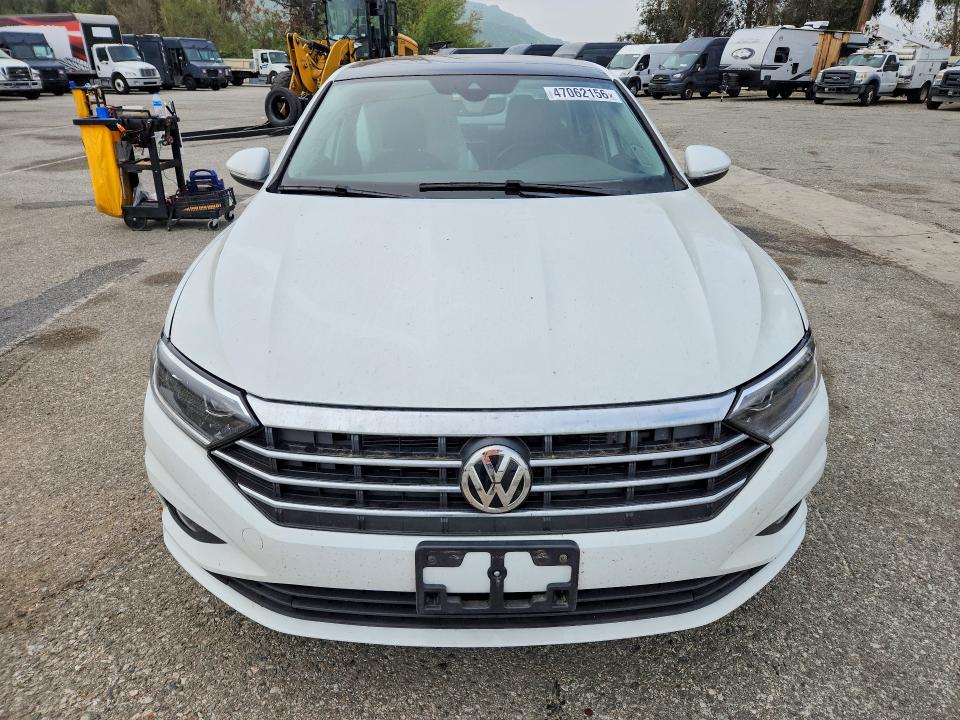 47062156 :رقم المزاد ، 3VWG57BU3MM004617 vin ، 2021 Volkswagen Jetta مزاد بيع