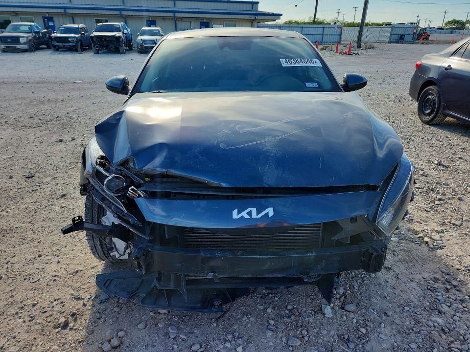 46384846 :رقم المزاد ، 3KPF24ADXNE437127 vin ، 2022 Kia Forte مزاد بيع