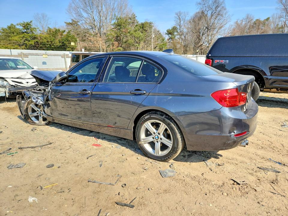 2014 Bmw 328 მანქანა იყიდება აუქციონზე, vin: WBA3B5C51EP652732, აუქციონის ნომერი: 49736146