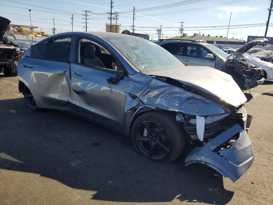 2026 Tesla Model Y მანქანა იყიდება აუქციონზე, vin: 7SAYGDEE9TF332361, აუქციონის ნომერი: 96615235