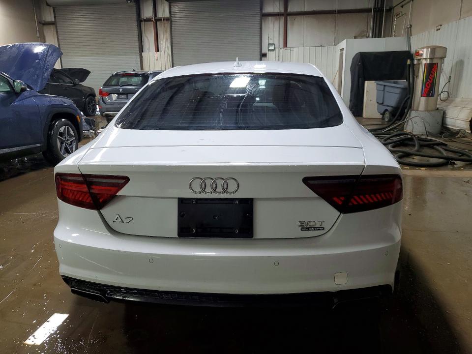 42004316 :رقم المزاد ، WAU2GAFC6GN151284 vin ، 2016 Audi A7 مزاد بيع