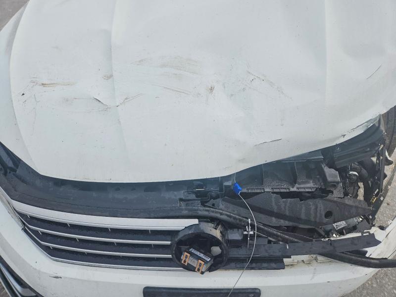 Продажа на аукционе авто 2016 Volkswagen Passat, vin: 1VWBT7A30GC067415, номер лота: 79650475