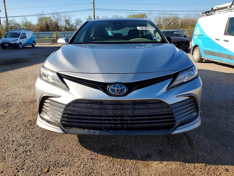2022 Toyota Camry Hybrid მანქანა იყიდება აუქციონზე, vin: 4T1C31AKXNU591296, აუქციონის ნომერი: 41974586