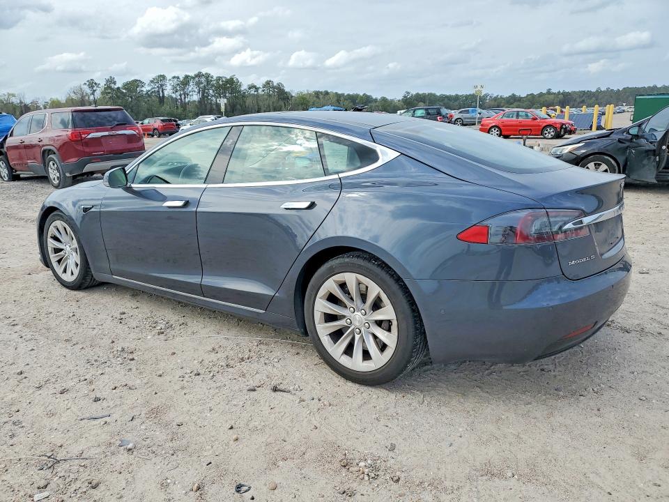 45460706 :رقم المزاد ، 5YJSA1E22GF167834 vin ، 2016 Tesla Model S مزاد بيع