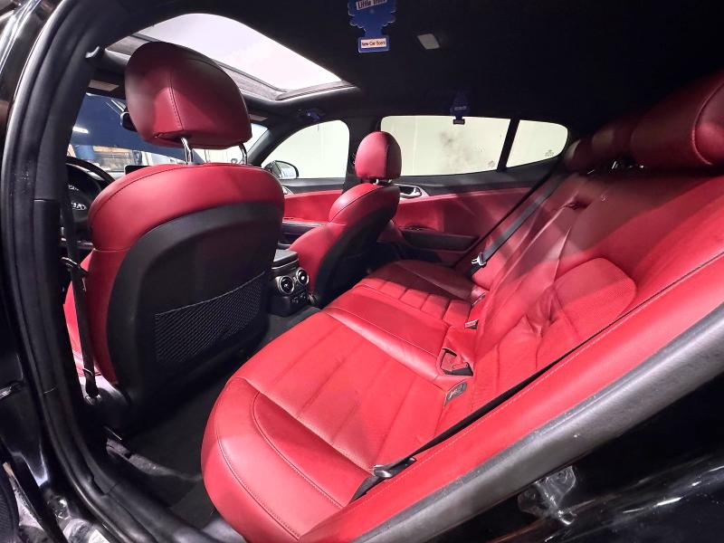 Продаж на аукціоні авто 2019 Kia Stinger, vin: KNAE55LC9K6057823, номер лоту: 46727966