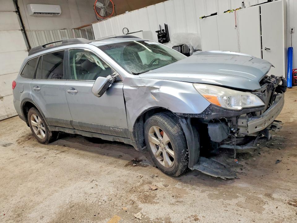 41697036 :رقم المزاد ، 4S4BRBLCXD3274127 vin ، 2013 Subaru Outback مزاد بيع