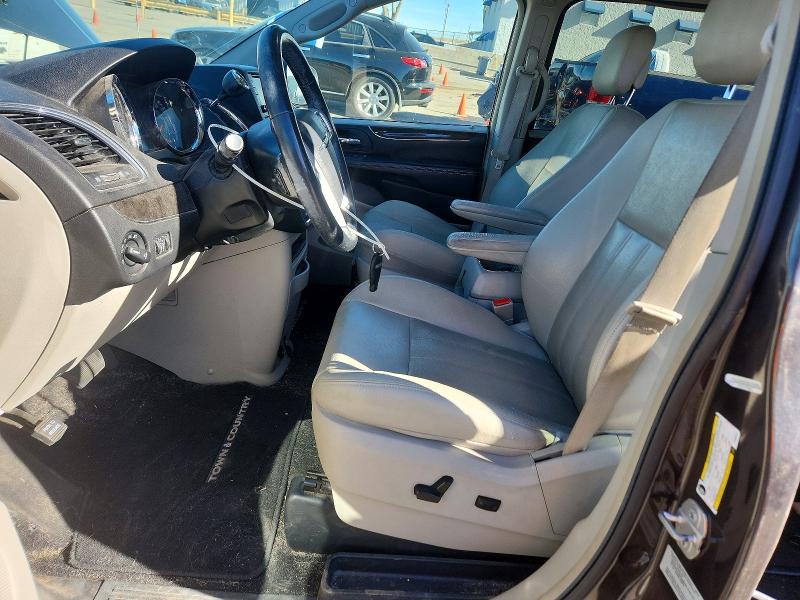 45889846 :رقم المزاد ، 2C4RC1BG5FR505822 vin ، 2015 Chrysler Town & Country مزاد بيع