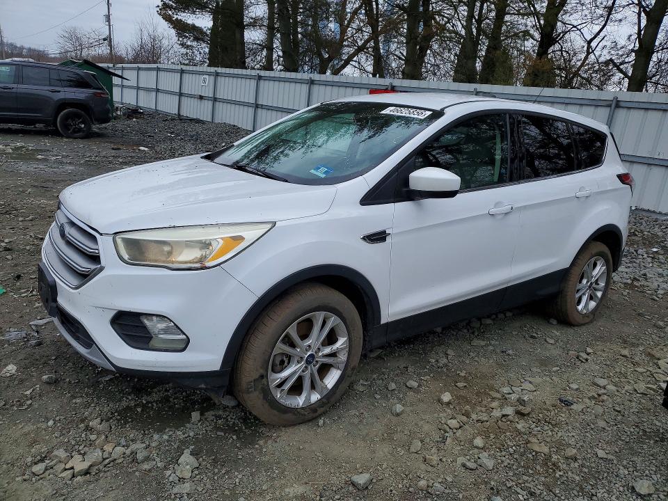 Auction sale of the 2017 Ford Escape, vin: 1FMCU9GD5HUA62475, lot number: 46625856