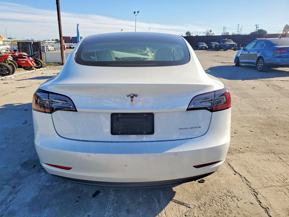 79575395 :رقم المزاد ، 5YJ3E1EB8NF175426 vin ، 2022 Tesla Model 3 مزاد بيع