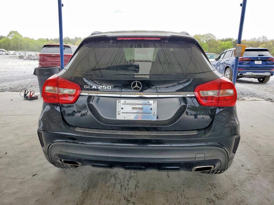48013426 :رقم المزاد ، WDCTG4EB7JJ447313 vin ، 2018 Mercedes-benz Gla مزاد بيع
