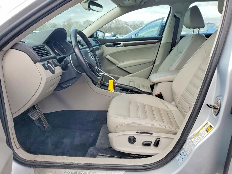 Продажа на аукционе авто 2017 Volkswagen Passat, vin: 1VWCT7A35HC060904, номер лота: 45454666