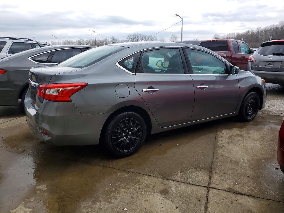79110115 :رقم المزاد ، 3N1AB7AP5JY285761 vin ، 2018 Nissan Sentra مزاد بيع