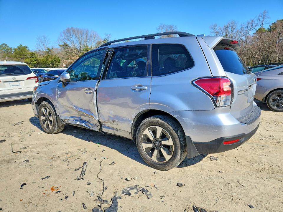 Продажа на аукционе авто 2018 Subaru Forester, vin: JF2SJAJC0JH536827, номер лота: 46145596