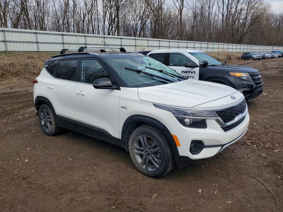47987306 :رقم المزاد ، KNDEUCAA8M7155752 vin ، 2021 Kia Seltos مزاد بيع