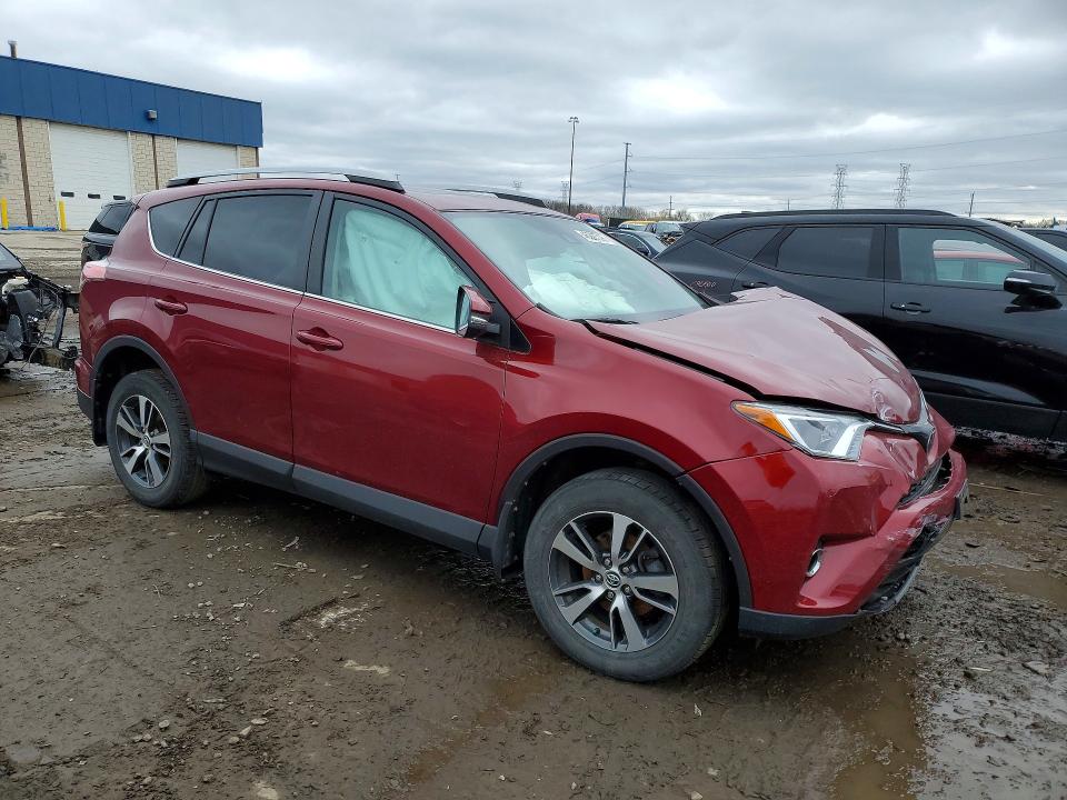 2018 Toyota Rav4 მანქანა იყიდება აუქციონზე, vin: 2T3RFREV3JW800402, აუქციონის ნომერი: 46297096