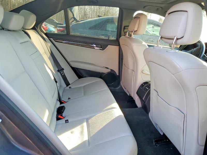 2011 Mercedes-benz C მანქანა იყიდება აუქციონზე, vin: WDDGF8FB7BA505041, აუქციონის ნომერი: 76619905