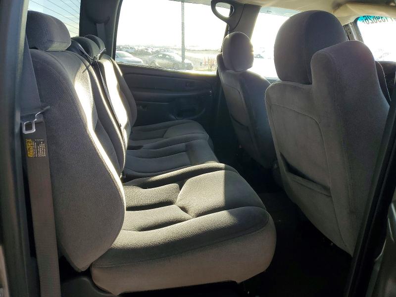 47139626 :رقم المزاد ، 1GTHK23D36F155400 vin ، 2006 Gmc Sierra مزاد بيع